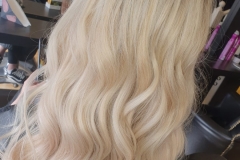 U-Tip-Hair-Extensions-by-Jenny-22/24 inch. After with curls.Creating the perfect blend of blondes.